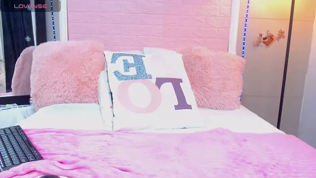 JessyZoe online show from 01/18/25, 02:02