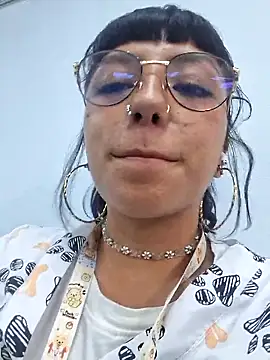 cute hollywood online show from 05/30/26, 08:50