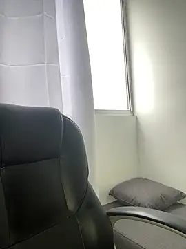 dakota le online show from 04/16/26, 03:24