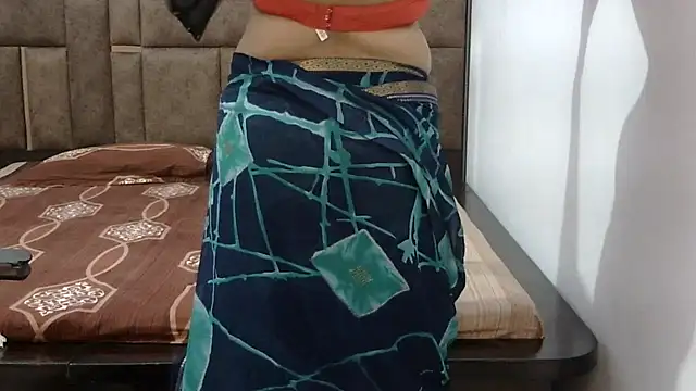 Snapshot of Kajal_G chatting on 03/18/25, 02:04 Kajal G online show from 03/18/25, 02:04