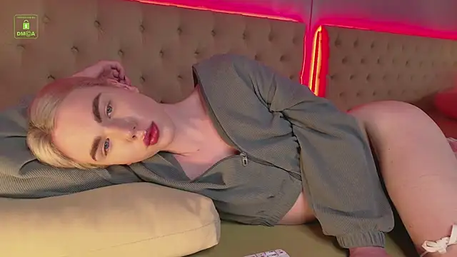 Snapshot of DanielPaige_ chatting on 02/09/25, 07:19 DanielPaige online show from 02/09/25, 07:19