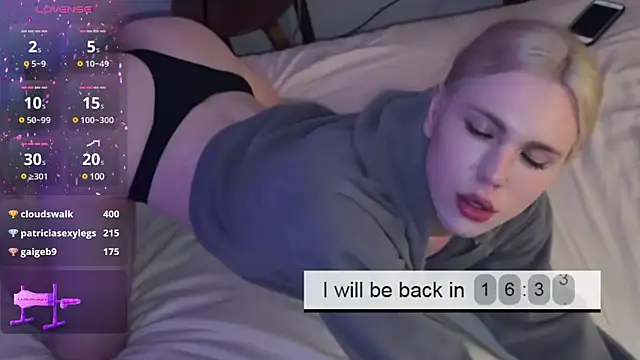 Snapshot of DanielPaige_ chatting on 02/11/25, 06:55 DanielPaige online show from 02/11/25, 06:55