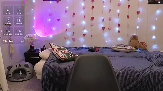 Snapshot of christy_memeow chatting on 03/14/25, 06:39 christy memeow online show from 03/14/25, 06:39