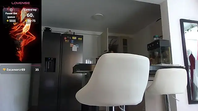 saramartinez1000 online show from 02/27/25, 07:04