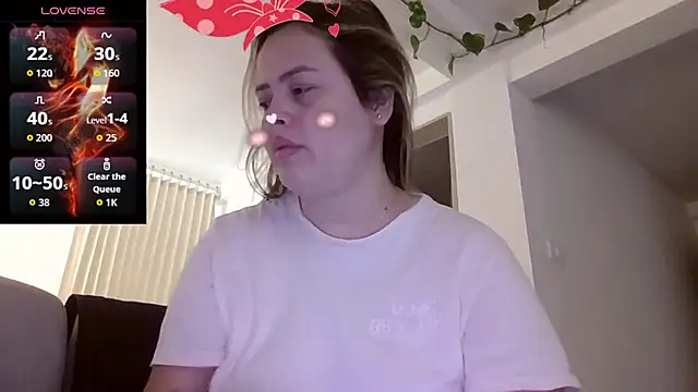 saramartinez1000 online show from 09/14/25, 03:33