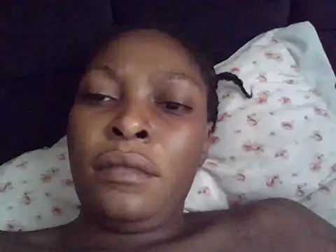 Midnight Clique  online show from 10/15/25, 08:36