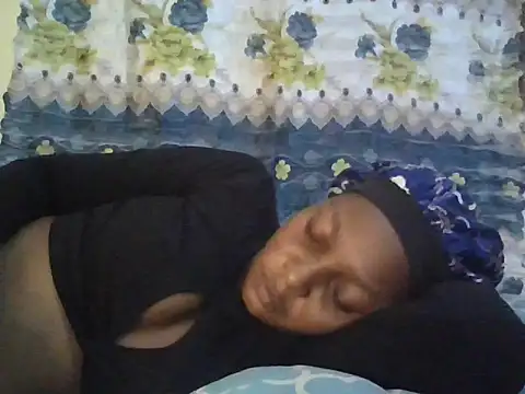 Midnight Clique  online show from 11/01/25, 08:00