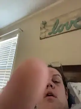 velvetta  online show from 12/22/25, 02:47