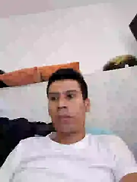 josehot151515 online show from 01/16/25, 06:59