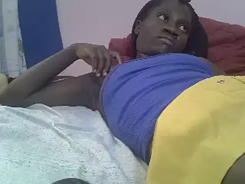 Snapshot of Petite_rider chatting on 02/08/25, 01:01 Petite rider online show from 02/08/25, 01:01