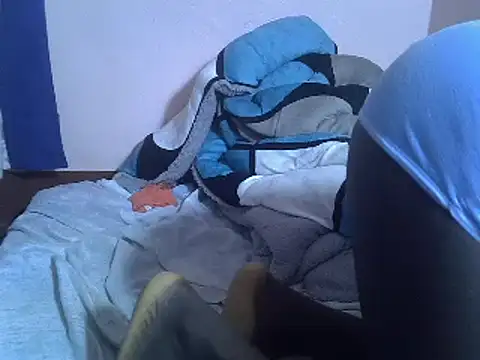 Snapshot of Petite_rider chatting on 02/28/25, 03:59 Petite rider online show from 02/28/25, 03:59