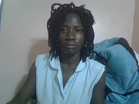 Snapshot of Petite_rider chatting on 03/19/25, 07:40 Petite rider online show from 03/19/25, 07:40