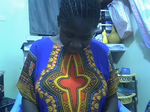 Snapshot of Petite_rider chatting on 11/04/25, 04:28 Petite rider online show from 11/04/25, 04:28