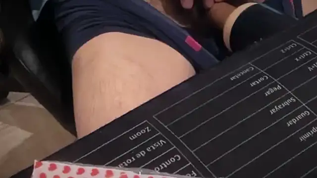 nicolaaaaas online show from 10/26/25, 03:29