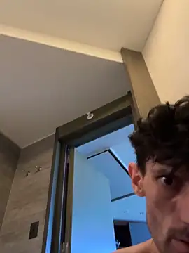 nicolaaaaas online show from 12/21/25, 09:22