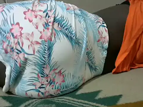 queen sessely12 online show from 02/19/25, 06:54