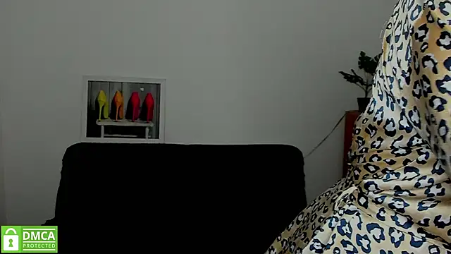 annakillianox online show from 10/18/25, 05:21