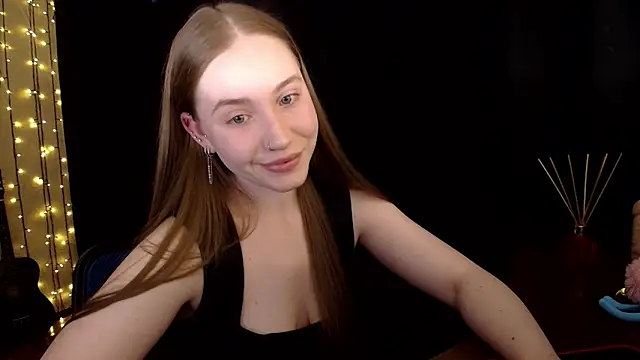 SindiWatsoon online show from 04/22/26, 02:18