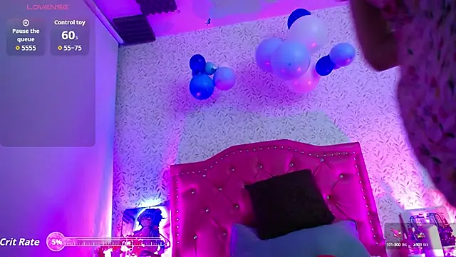 luly pink online show from 10/08/25, 03:04