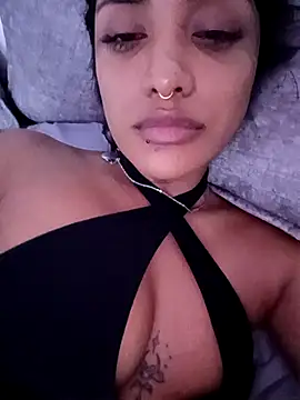 VictoireFeller online show from 10/08/25, 03:15