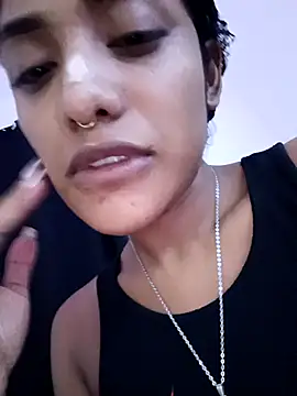 VictoireFeller online show from 10/13/25, 04:34