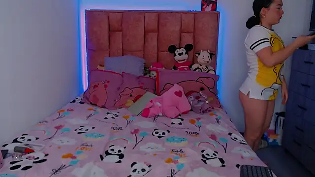 nahia  2 online show from 10/14/25, 07:25