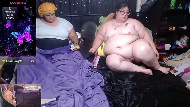 Snapshot of yoursexything79 chatting on 10/09/25, 01:14 yoursexything79 online show from 10/09/25, 01:14