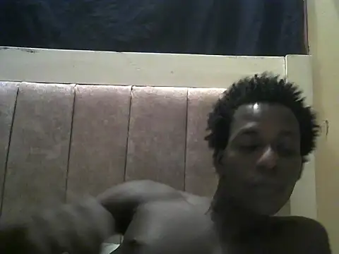 Bigras0011 online show from 07/17/26, 01:40