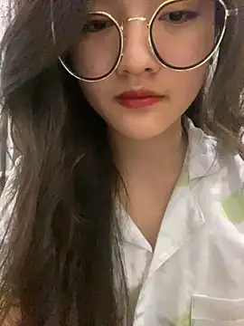 Krixxi22 online show from 03/13/25, 02:55