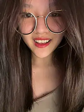 Krixxi22 online show from 10/07/25, 04:15