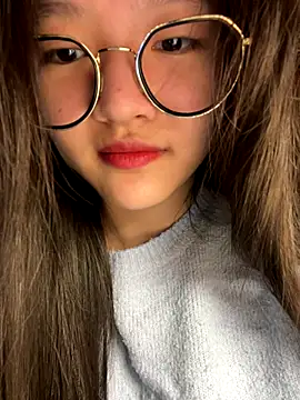 Krixxi22 online show from 11/28/25, 03:47