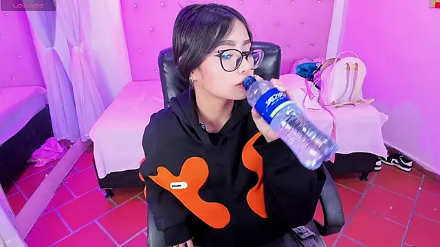 Ashlyeegray online show from 05/31/26, 05:48