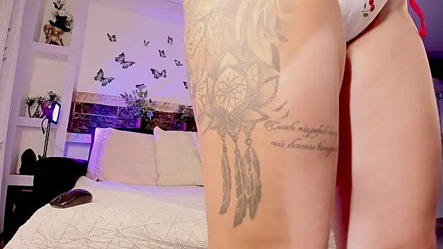 miicheell colins31 online show from 02/03/26, 09:20