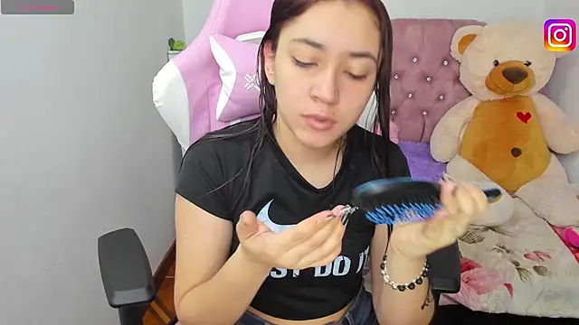 karla cute01 online show from 03/04/25, 10:16