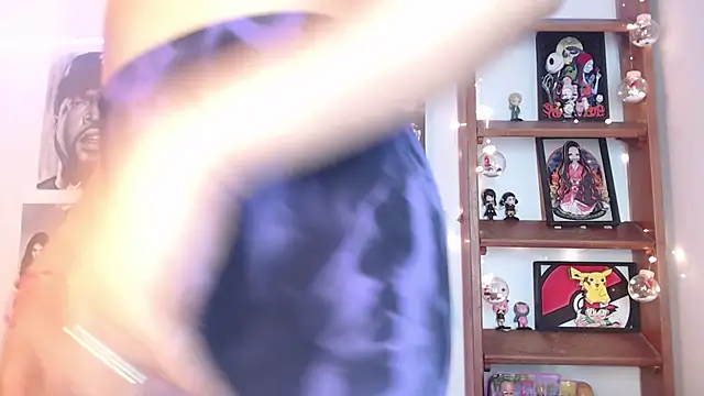 Snapshot of Meowlody chatting on 01/15/25, 01:02 Meowlody online show from 01/15/25, 01:02