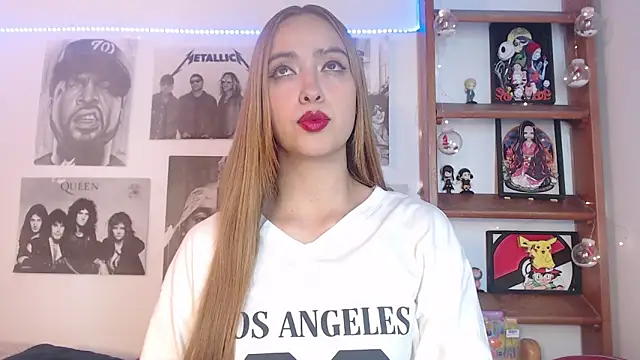 Snapshot of Meowlody chatting on 01/18/25, 03:31 Meowlody online show from 01/18/25, 03:31