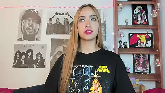 Snapshot of Meowlody chatting on 02/20/25, 12:41 Meowlody online show from 02/20/25, 12:41