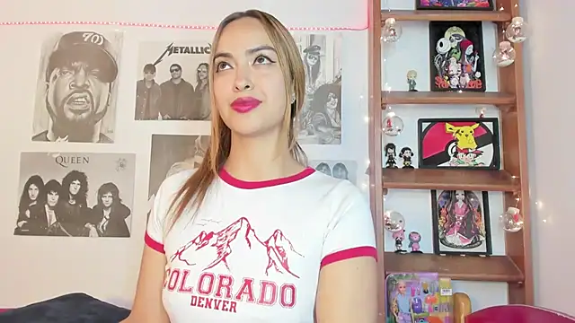 Snapshot of Meowlody chatting on 03/23/25, 05:43 Meowlody online show from 03/23/25, 05:43