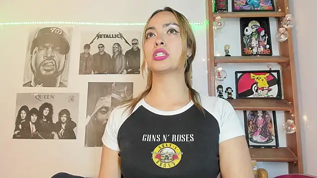 Snapshot of Meowlody chatting on 09/18/25, 10:56 Meowlody online show from 09/18/25, 10:56