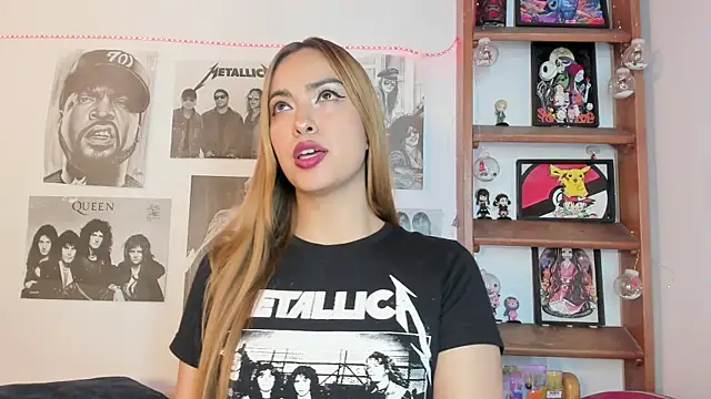 Snapshot of Meowlody chatting on 11/05/25, 09:15 Meowlody online show from 11/05/25, 09:15