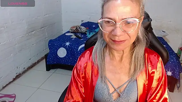 Giorgia xue53 online show from 12/17/24, 04:23