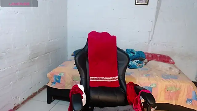 Snapshot of Giorgia_xue53 chatting on 12/25/24, 07:57 Giorgia xue53 online show from 12/25/24, 07:57