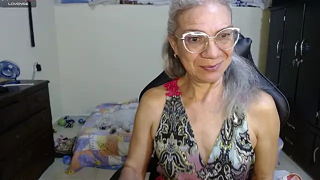 Snapshot of Giorgia_xue53 chatting on 02/01/25, 04:14 Giorgia xue53 online show from 02/01/25, 04:14