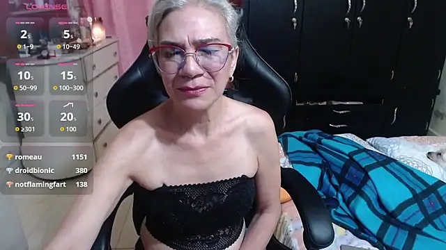 Snapshot of Giorgia_xue53 chatting on 11/01/25, 03:19 Giorgia xue53 online show from 11/01/25, 03:19