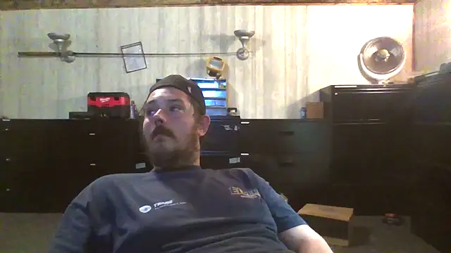 daddysmalldick502 online show from 04/23/26, 03:25