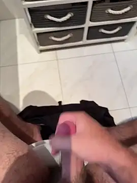 Snapshot of Deralboaus01 chatting on 09/11/25, 08:14 Deralboaus01 online show from 09/11/25, 08:14