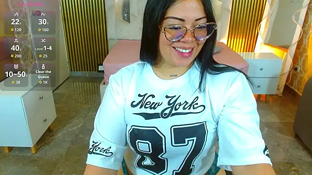 martinna tay online show from 12/01/25, 03:22