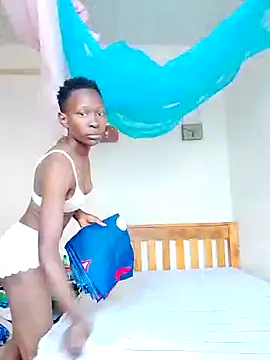 Snapshot of LOVELY-2BERRY chatting on 02/07/25, 02:47 LOVELY-2BERRY online show from 02/07/25, 02:47