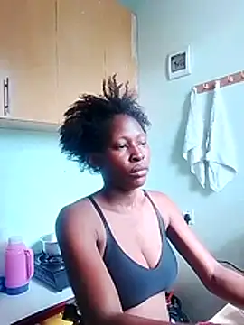 Snapshot of LOVELY-2BERRY chatting on 04/11/26, 09:24 LOVELY-2BERRY online show from 04/11/26, 09:24