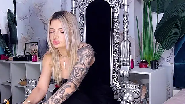 NightshadeIris online show from 03/22/26, 02:09